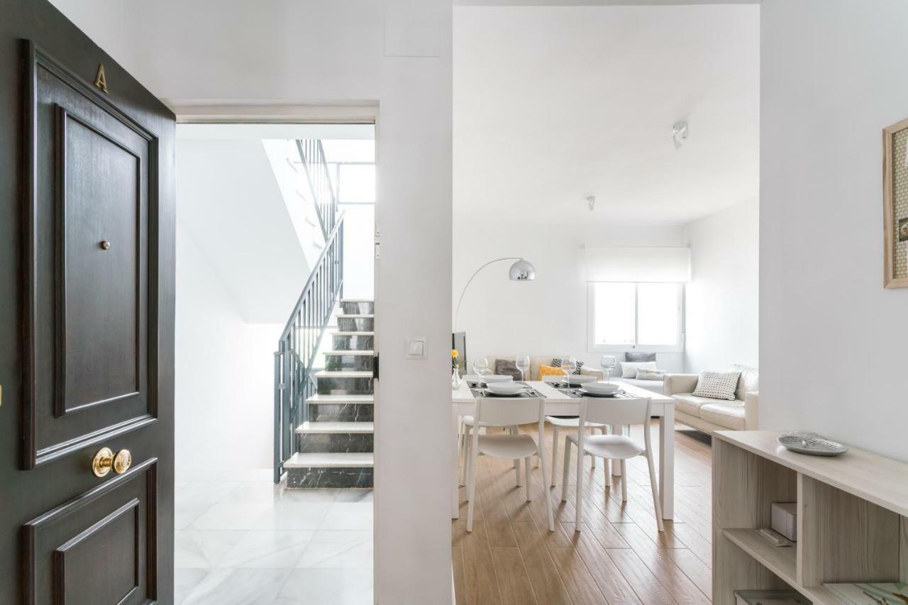 Triana 3 Bedrooms & 2 Bath Parking Included Appartement Sevilla