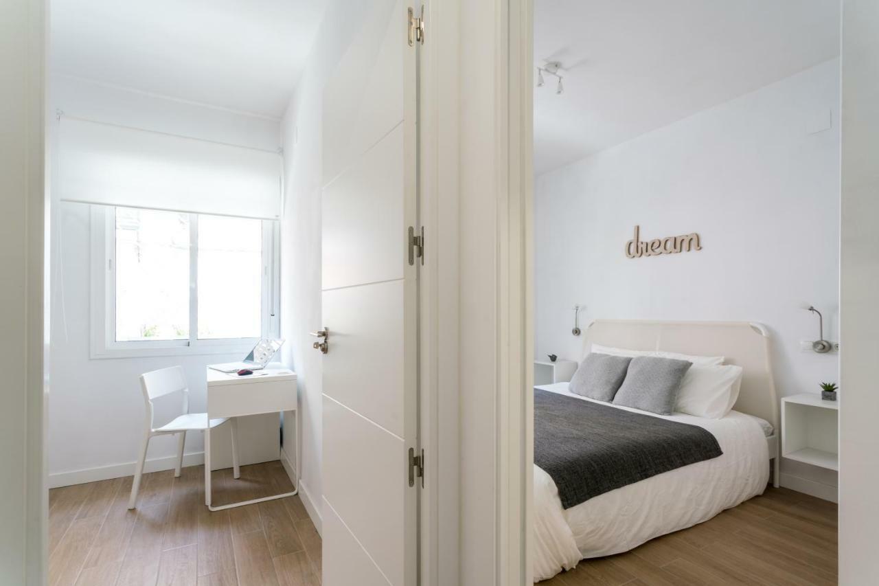Appartement Triana 3 Bedrooms & 2 Bath Parking Included *