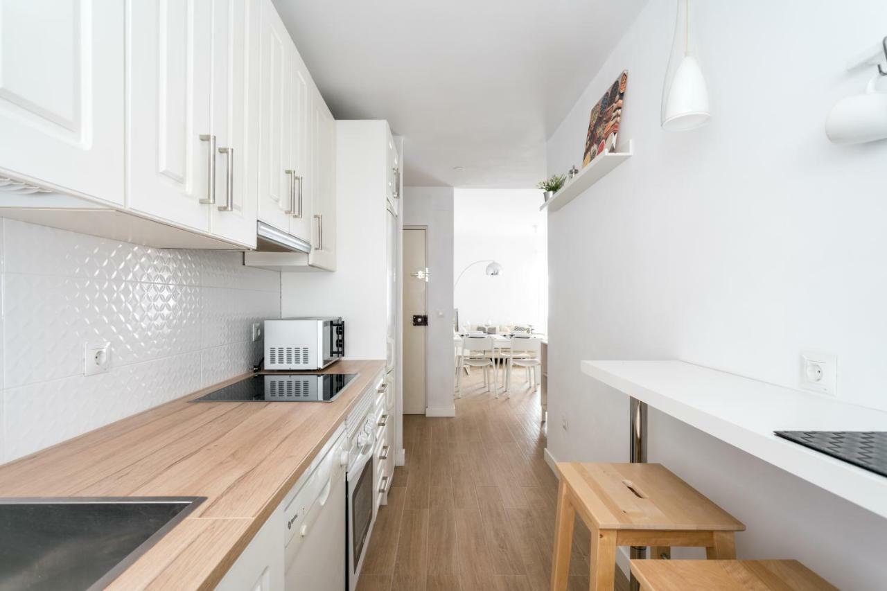 Triana 3 Bedrooms & 2 Bath Parking Included * Sevilla