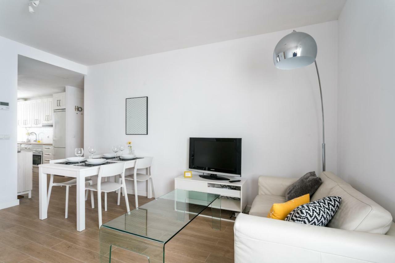 Triana 3 Bedrooms & 2 Bath Parking Included * Sevilla