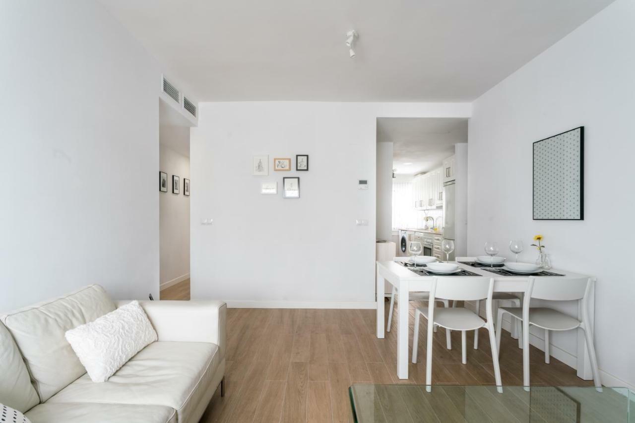 Appartement Triana 3 Bedrooms & 2 Bath Parking Included